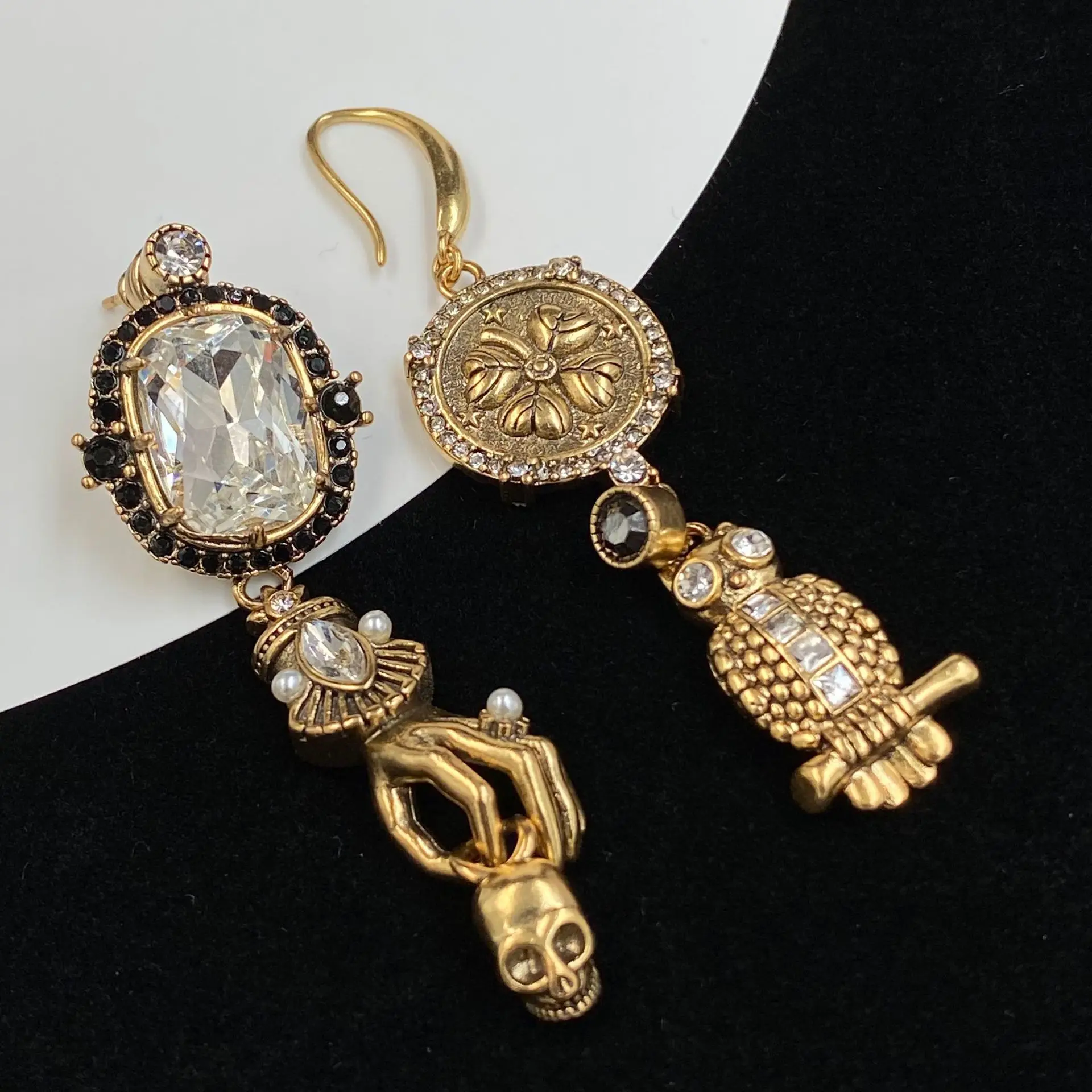 

New irregular earrings punk style earrings with micro cold style studs