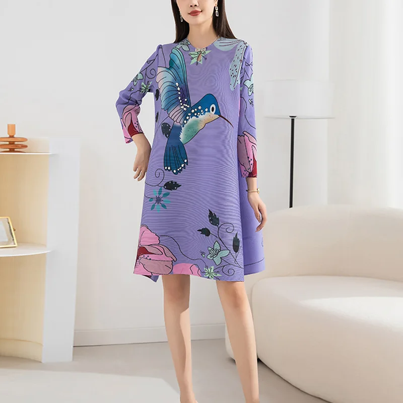 Купи Miyake Pleated Dress for Women 2022 Autumn Printed round Neck Long Sleeve Loose Large Size Fashion Casual Knee-Length Midi Dress за 2,224 рублей в магазине AliExpress