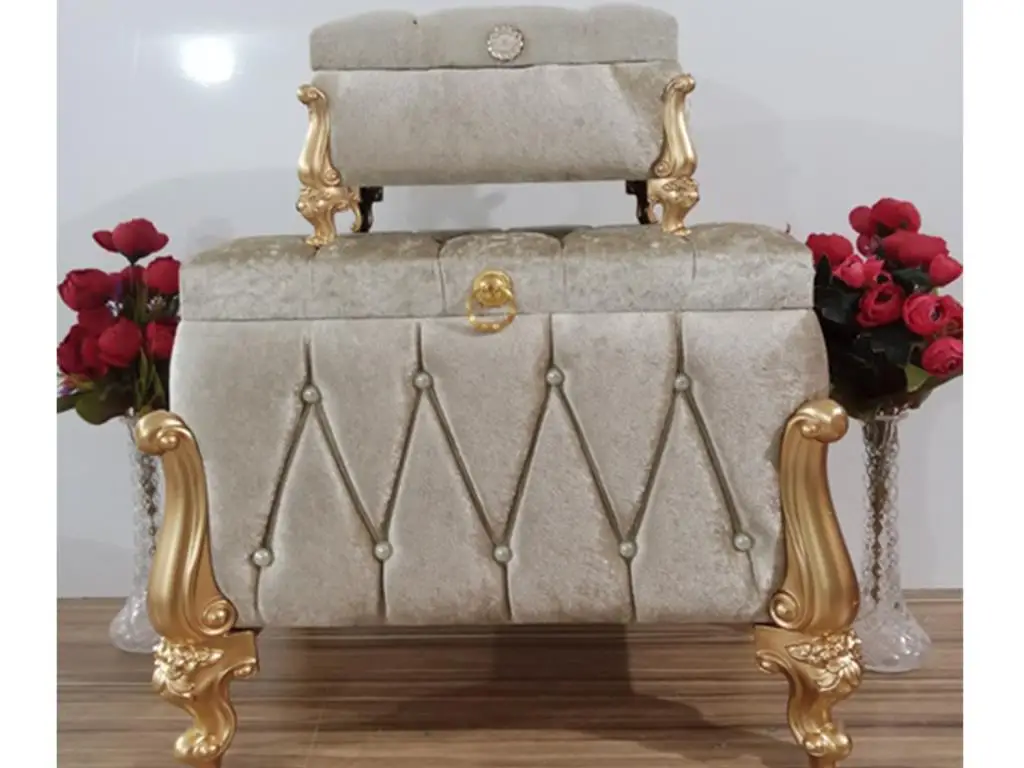 

Gionna половинчатая квадратная грудь 2 Li dowry