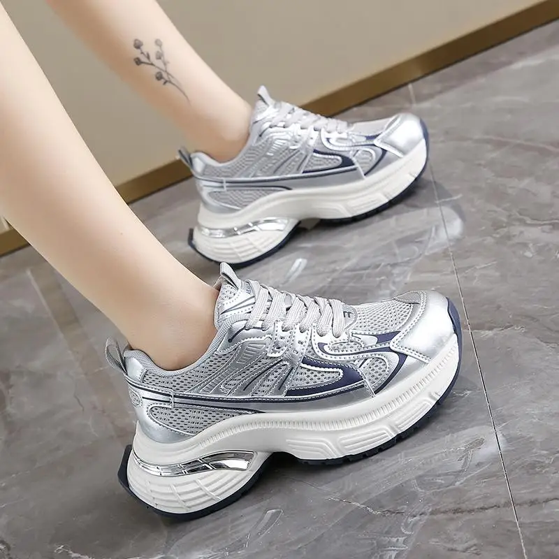 Женские кроссовки на платформе. Женская обувь. Летняя Теннис. обувь толстой