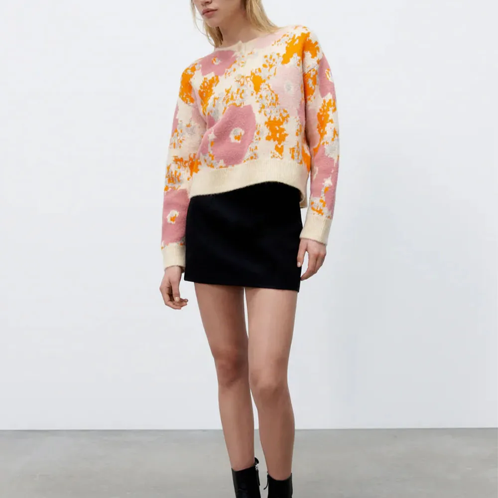 

2022 Women New Fashion flower jacquard Knitted Sweater Vintage O Neck Long Sleeve Female Pullovers Chic Tops
