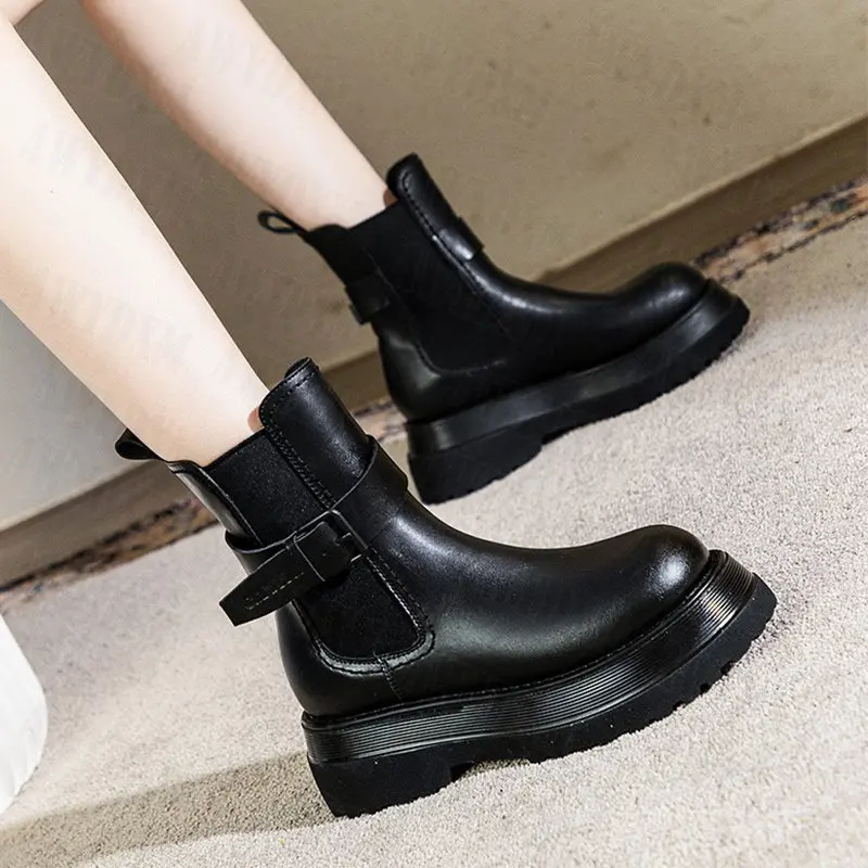 

Женские ботинки челси на платформе и среднем каблуке, модная Готическая прогулочная обувь с пряжкой, зима 2022, Новые повседневные толстые мо...
