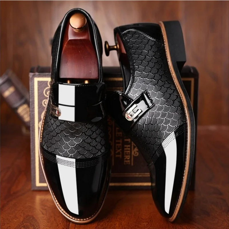 

Leather Men's shoes Embossing Classic Fashion Luxury men shoes Wear-resistant Non slip Mans footwear Anti-slip Black shoes2023