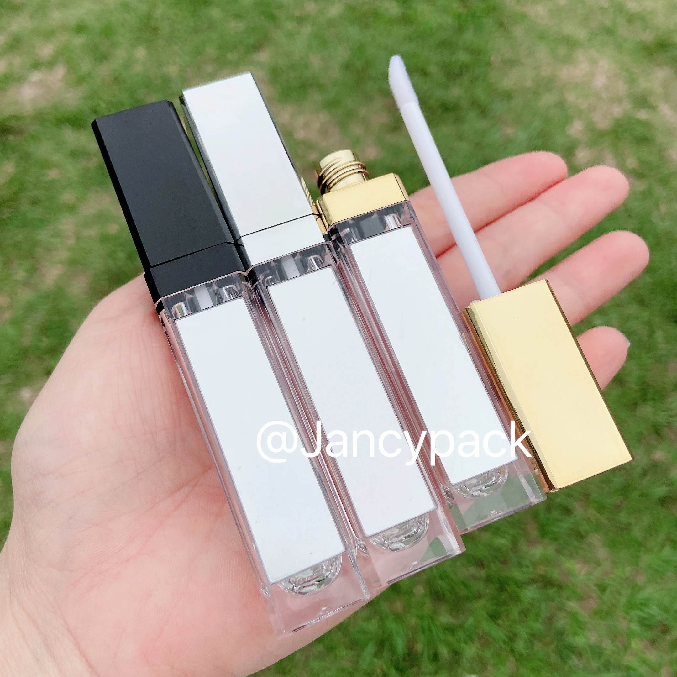 

7ml Square Lip Gloss Tubes Empty Lip Gloss Bottle with LED Light Mirror Clear Cosmetic Lip Balm Containers Makeup Tools