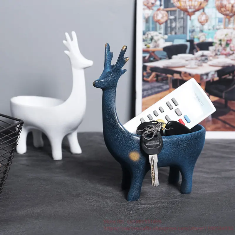 

Шкатулка для хранения ключей и украшений в минималистичном стиле