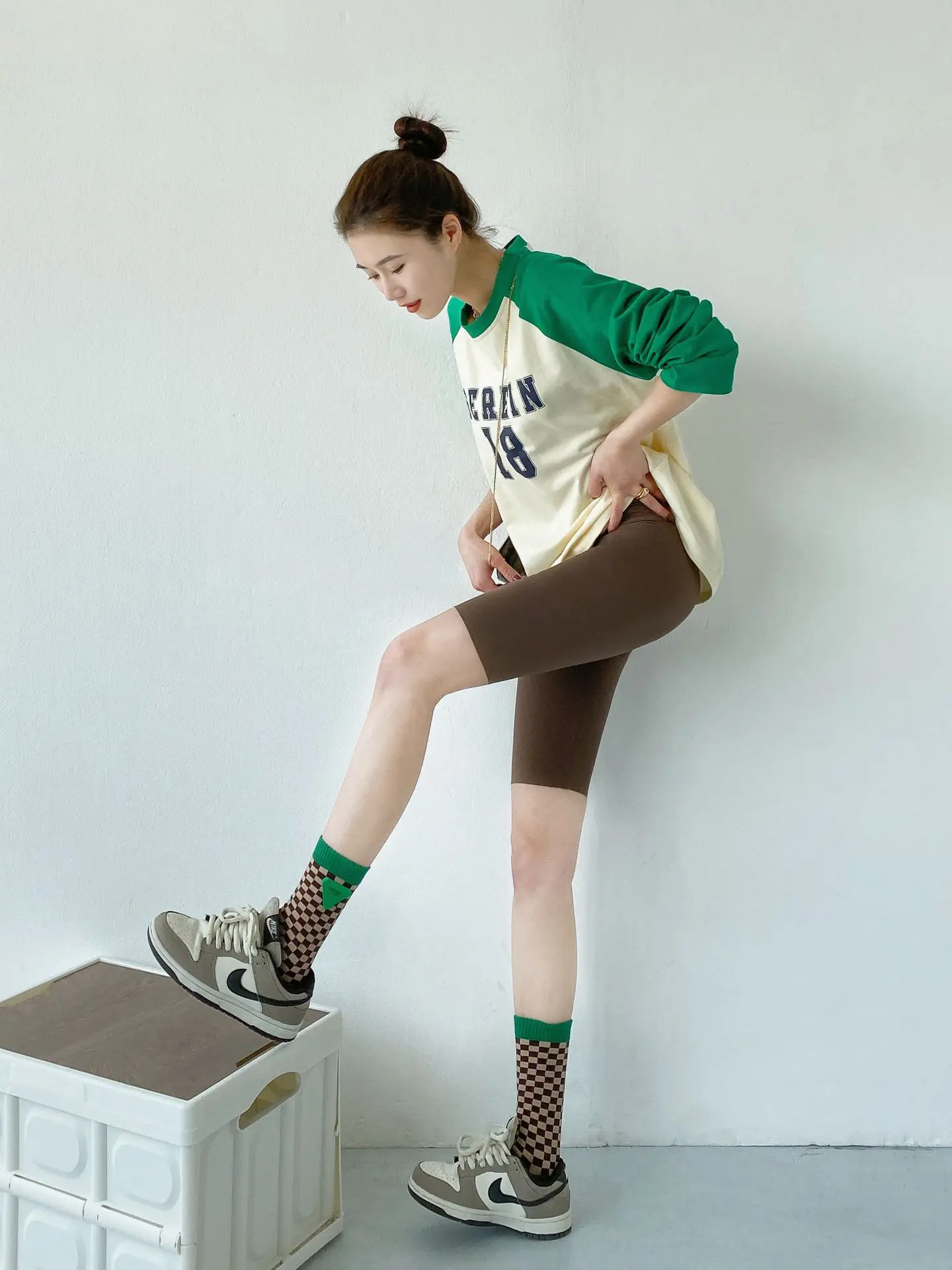 The new 2023 yoga pants pants female movement the wind