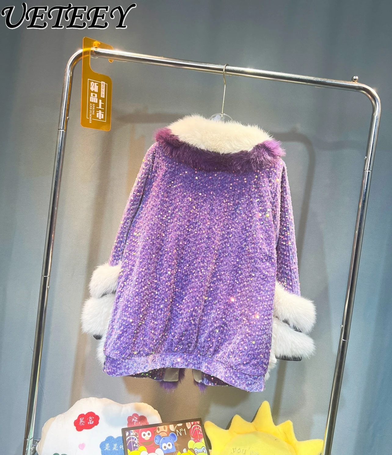 Рисунок 5 - Утепленная пурпурная шуба из меха кролика Рекс