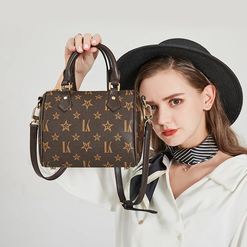 

Новая женская сумка на одно плечо роскошная дизайнерская сумка Vip 2023 Модная стильная кожаная женская сумка Boston