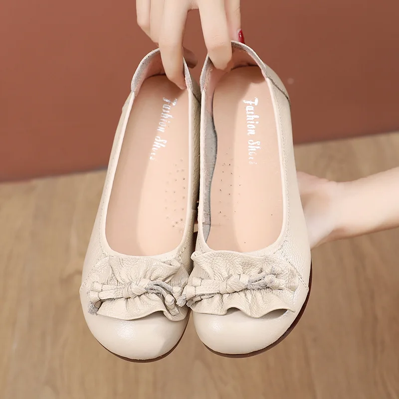 New Genuine Leather Loafers Women Slip on Woman Flats Moccasins Women's Flat Shoes soft bottom Fashion Bowtie Mother Shoes