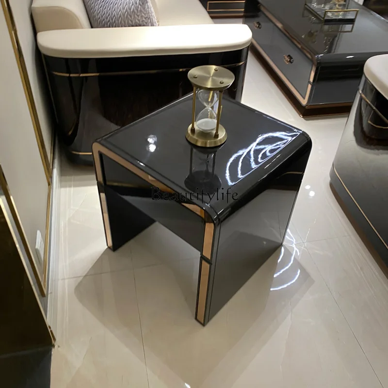 Итальянский уголок из массива дерева несколько углов светлый роскошный