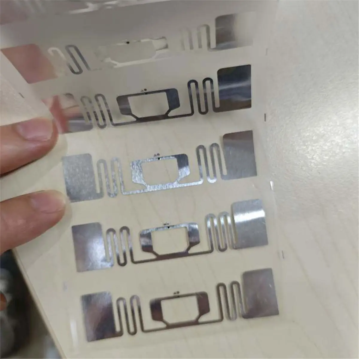 Фото 100 шт. UHF RFID-меток 860-960 МГц с большим радиусом действия для чипа UCODE 9, RFID-наклейка ISO18000 6C, сухой инлей №4