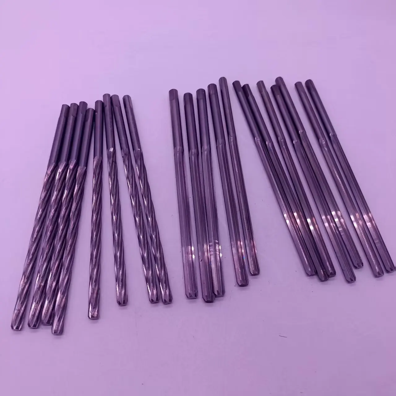 

Развертка Serdi Pilot, спиральная и прямая канавка, случайная доставка, 8,0-9,51, твердосплавная направляющая развертка для клапанов, развертки с направляющими втулками SERDI