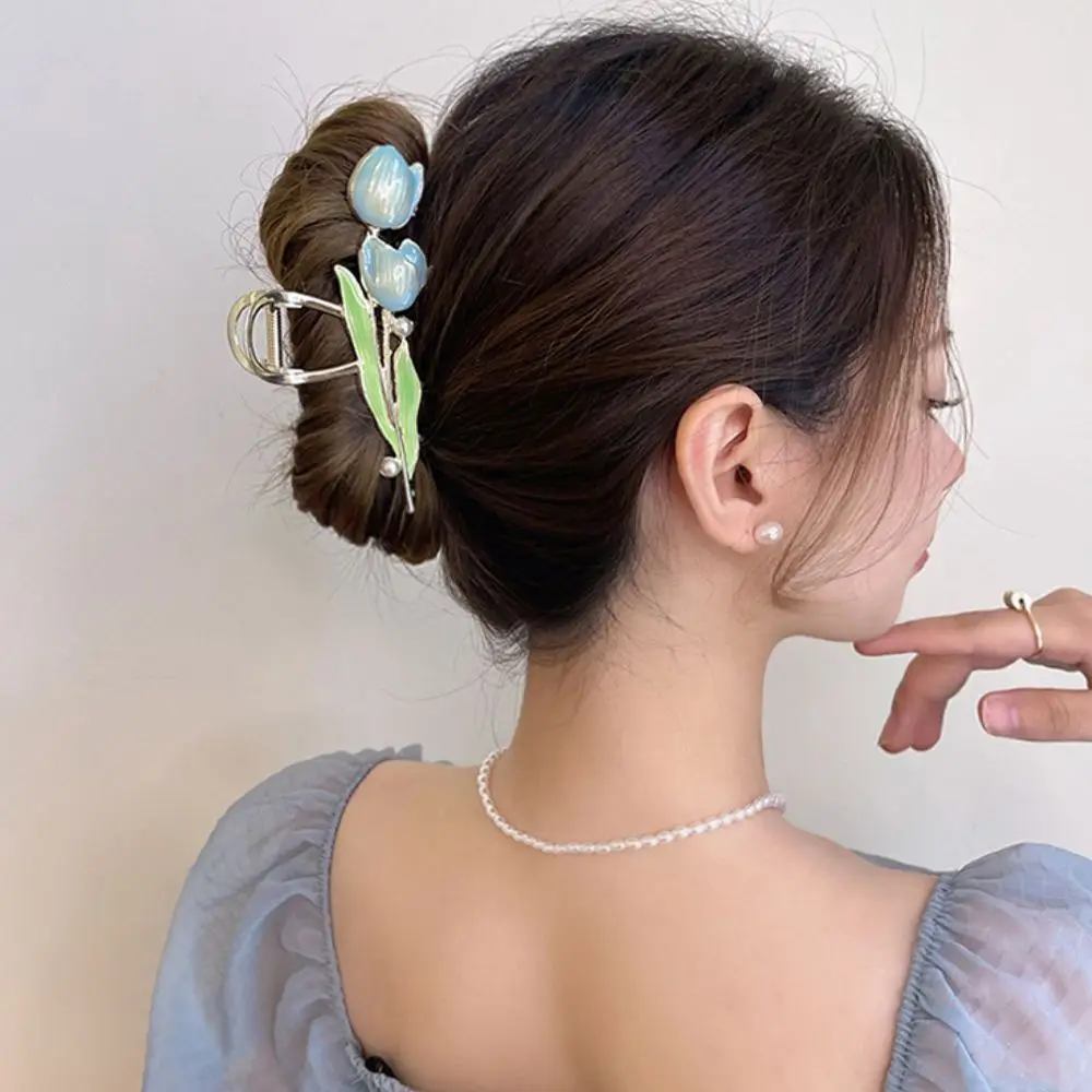 

Shiny Fairy Tulip Design Hair Grab Clips Temperament Chic Pearl Decorated Hair Claws Retro French Style Women Girls Headwear