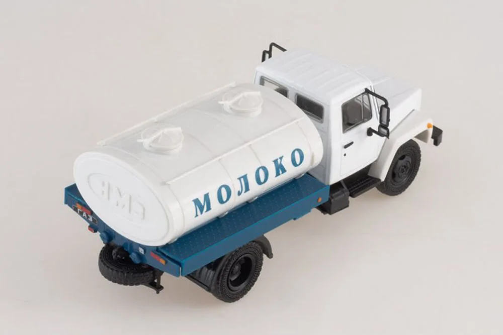 GAZ G6 OTA-42 (3307) TANK OF MILK 2005 WHITE/BLUE (USSR RUSSIAN) | ГАЗ Г6-ОТА-42 ЦИСТЕРНА АВТОЛЕГЕ - купить по