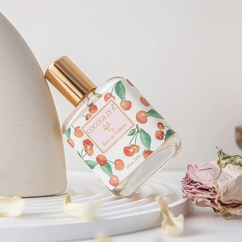 Фото Женские духи Eau de Toilette, 30 мл, роскошный стойкий цветочно-фруктовый аромат с нотами вишни, амбры, кандлан, ромашки и цветов вишневого дерева. №5