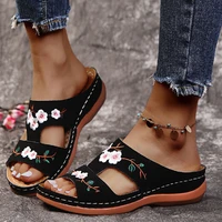 fashion embroider soft slippers women summer open toe comfort beach shoes 2022 outdoor thick bottom slides leather sandals