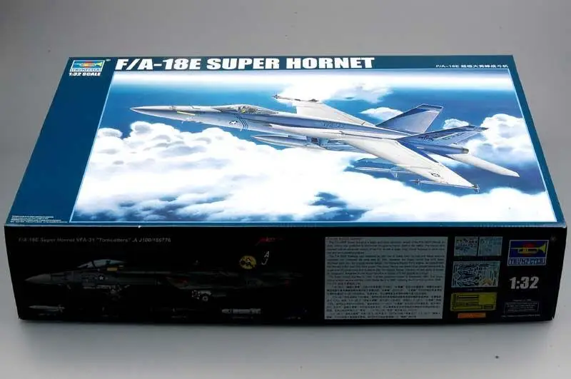 Trumpeter 03204 1/32 F/A-18E Super Hornet Model Kit