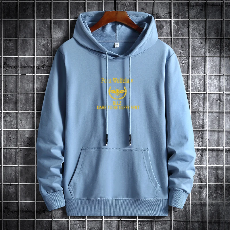 

Hoodies & Sweatshirts