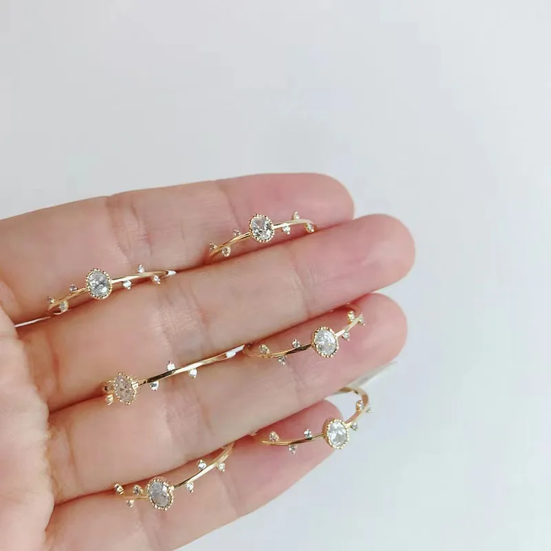 Женское кольцо из серебра 925 пробы с гальваническим покрытием