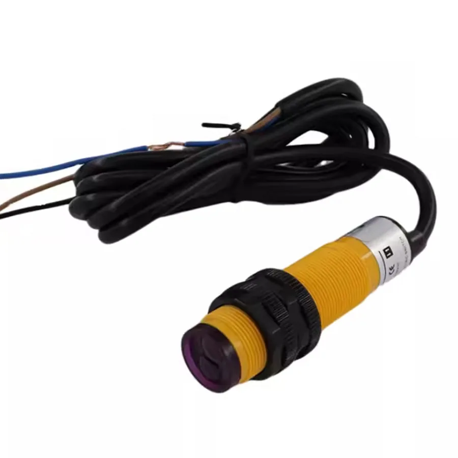 Diffuse reflection infrared photoelectric sensing switch E3F-DS30C4 normally open three wire sensor probe DS10C4