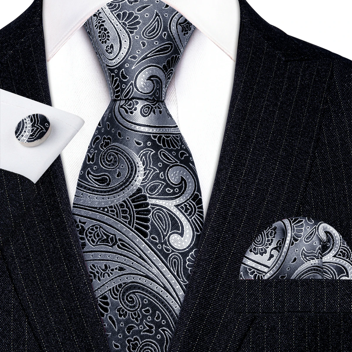 

Дизайнерские мужские галстуки Черный Белый Серебряный Пейсли Шелковый шейный галстук Handkcehief Запонки Набор Бизнес подарок Барри · Ван клип Брошь 5995