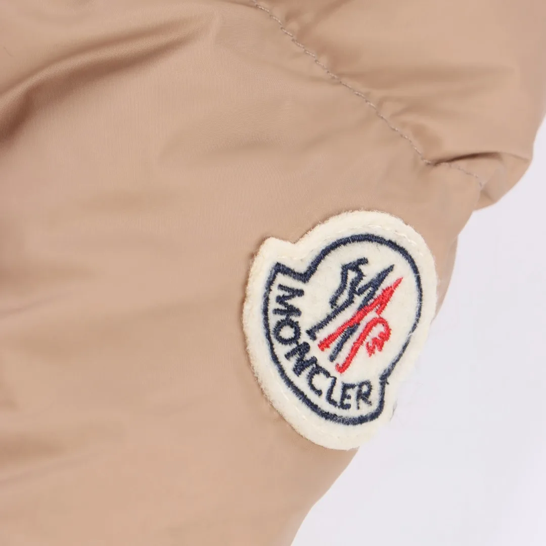 пуховик в стиле Moncler copy 1:1 Теплый удобный модный и универсальный.
