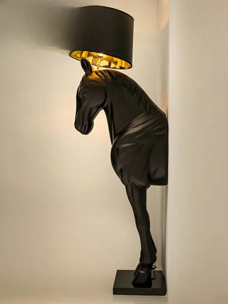 Halfling статуя лошади искусственная фотография