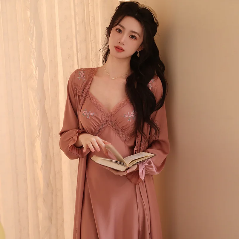 Женская ночная рубашка из двух предметов на французских подтяжках длинные