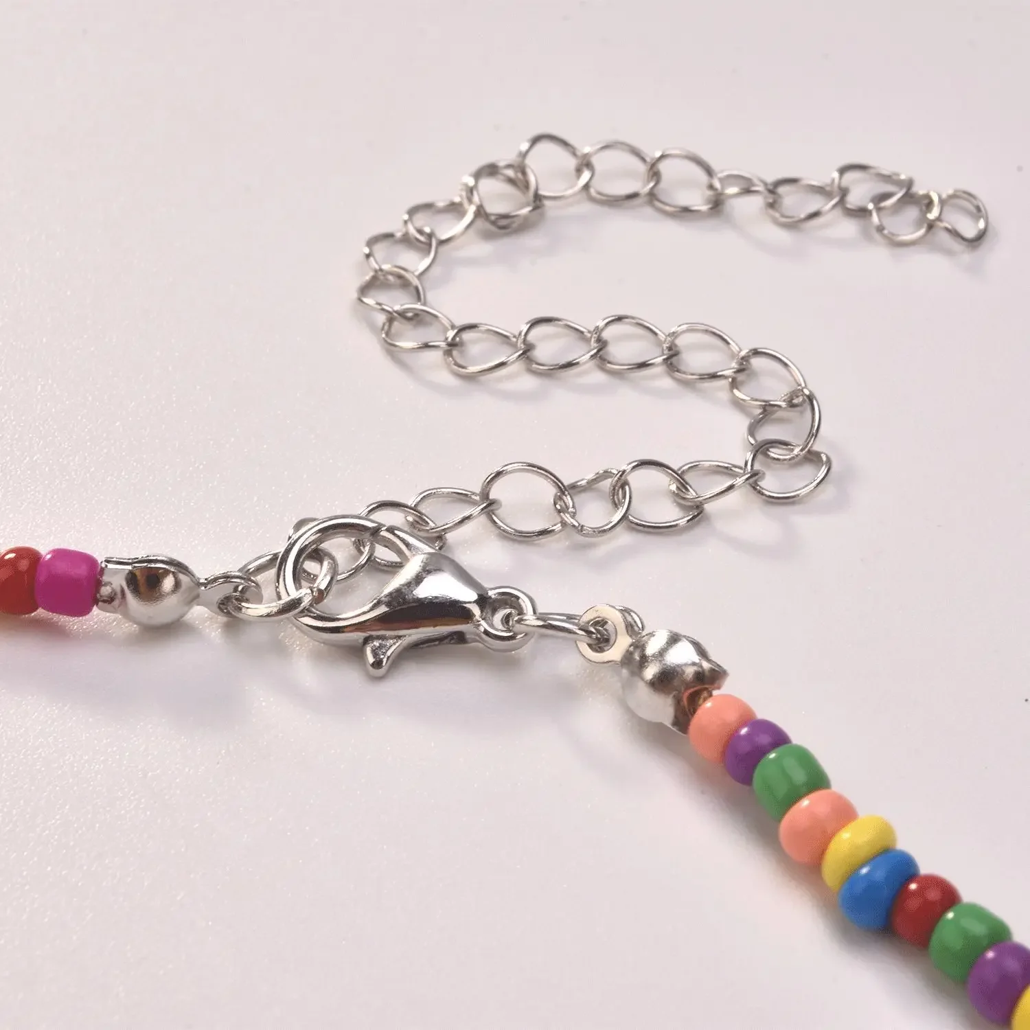 Женское ожерелье ручной работы с бусинами и цветными цветами