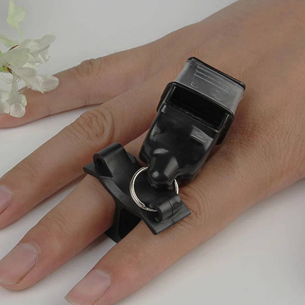 Высококачественный зажим для пальца свисток держатель улицы Спорт рефери 5*4*1 см