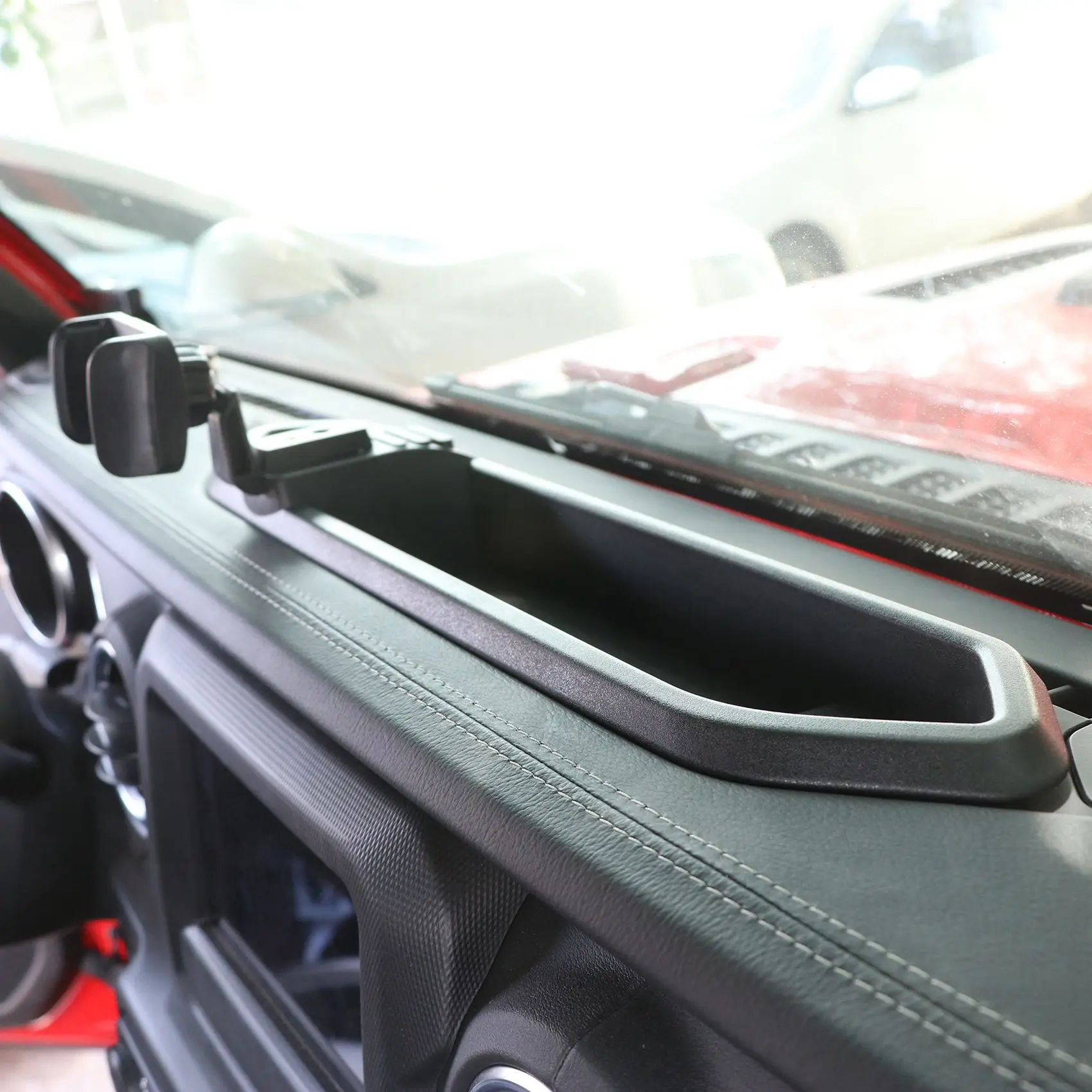 

Black ABS Mobile Phone Holder Car GPS Bracket Dash Mount Holder Storage Box for Jeep Wrangler JL 2018 2019 2020
