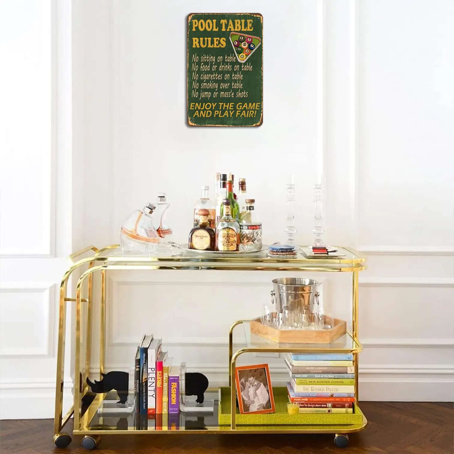 Бильярдный стол с надписью в виде Жестяного стола