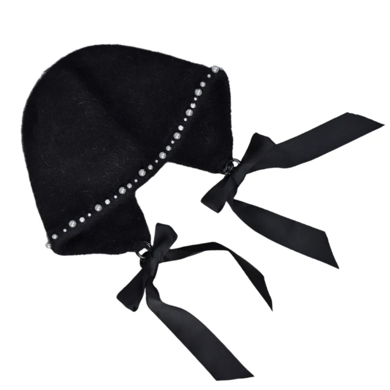 Модная женская праздничная шапка зимняя с ушками и бантами