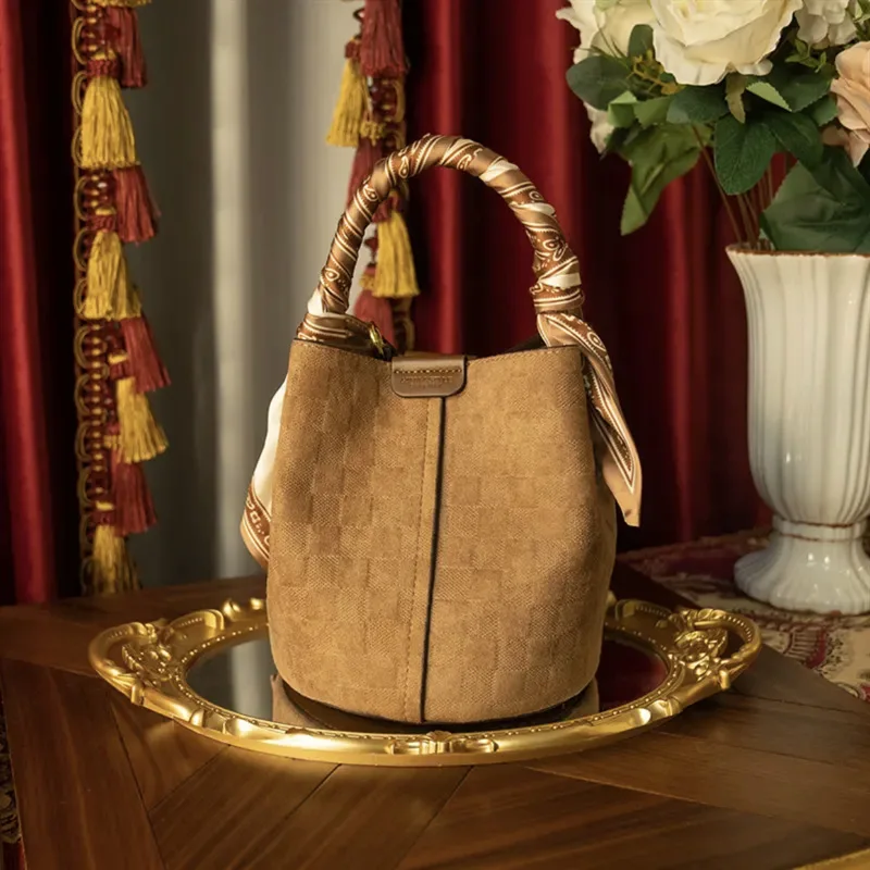 

Мини-сумка женская на одно плечо, однотонная