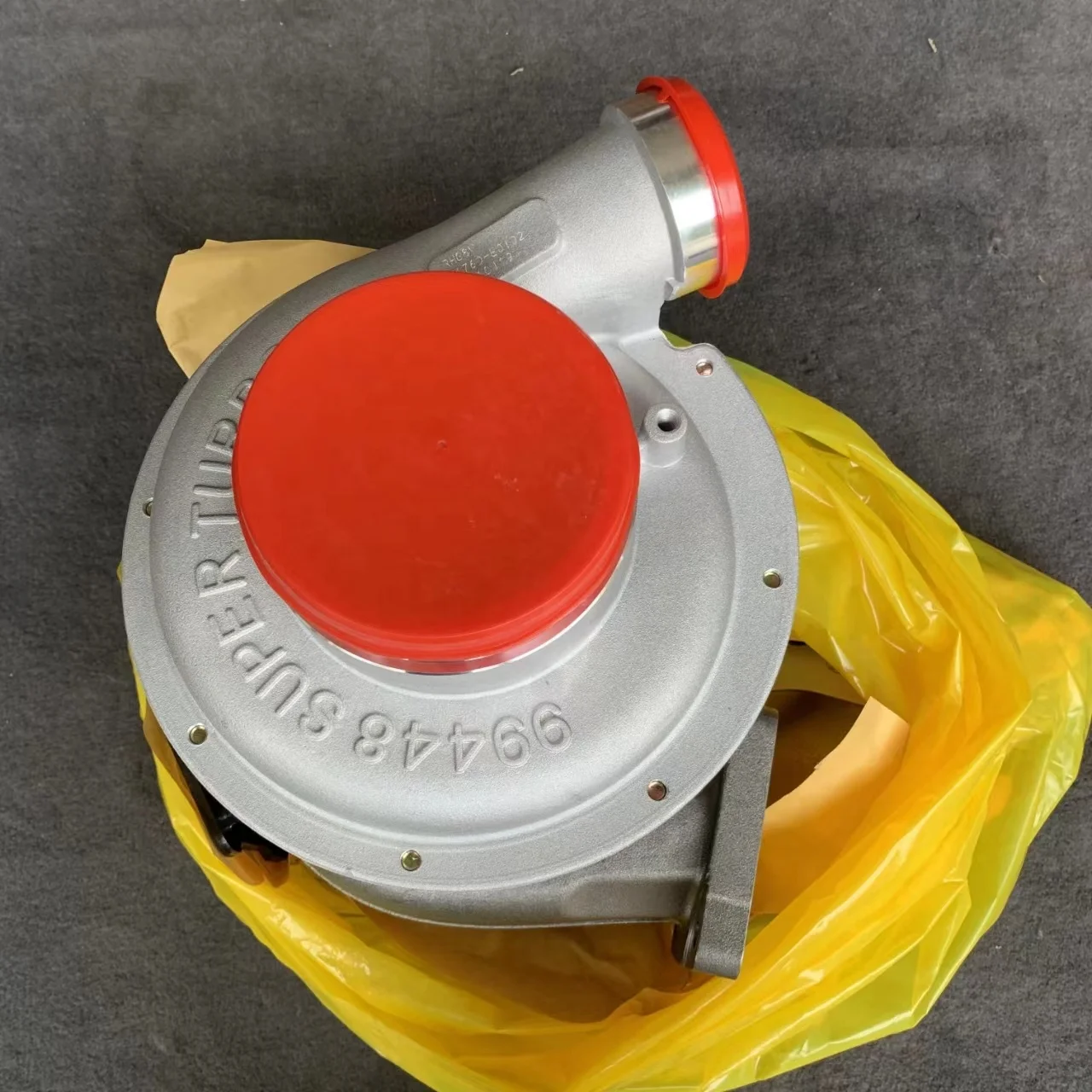 Детали двигателя грузовика S1760-E0M10 E13C Турбокомпрессор для hino 700