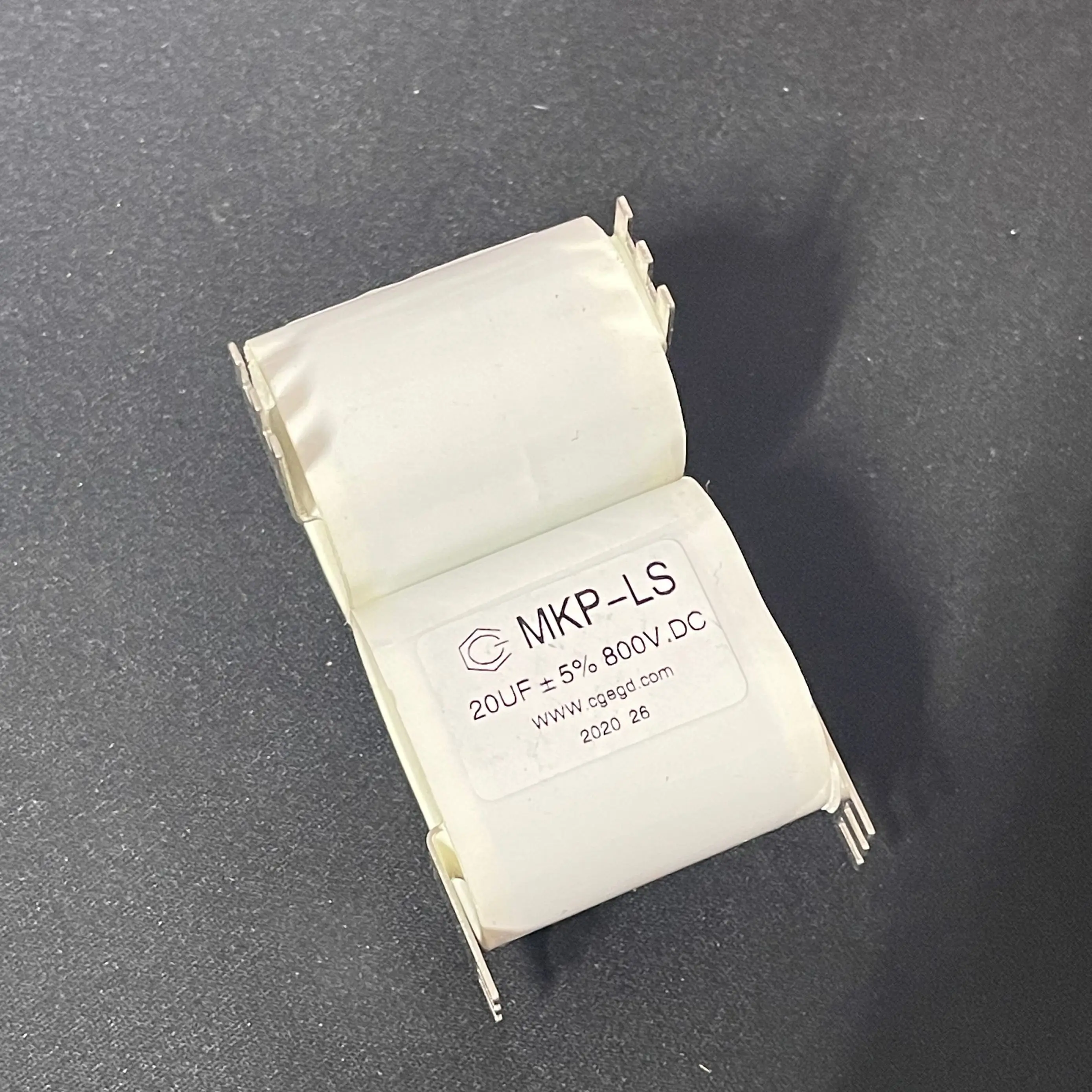 Совершенно новый MKP-LS 20 мкФ 800 В постоянного тока 30 А сильноточный высоковольтный сварочный аппарат пленочный конденсатор 40*31*40 мм (art.: 3920d3bb3acca) - 3920d3bb3acca
