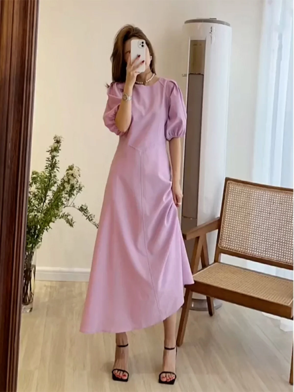 

Tea Break French Temperament Goddess Fan Advanced Sense Gentle Age Reducing Sen Style Small Fragrance Bubble Sleeve Dress Summer