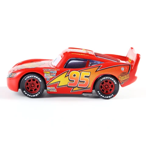 Миниатюрные металлические машинки Disney Pixar Cars 2 и 3 - набор для коллекционеров — пример использования