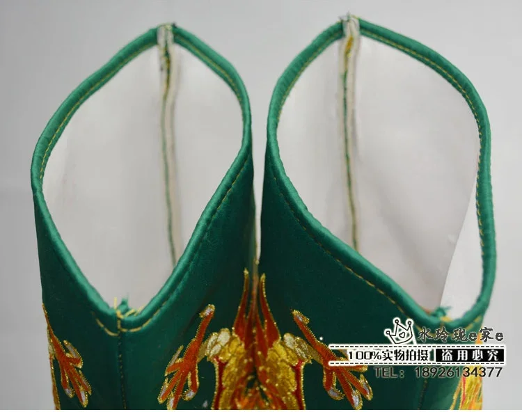 Яркие зеленые официальные ботинки высота 28 см вышитые Гуань гонг