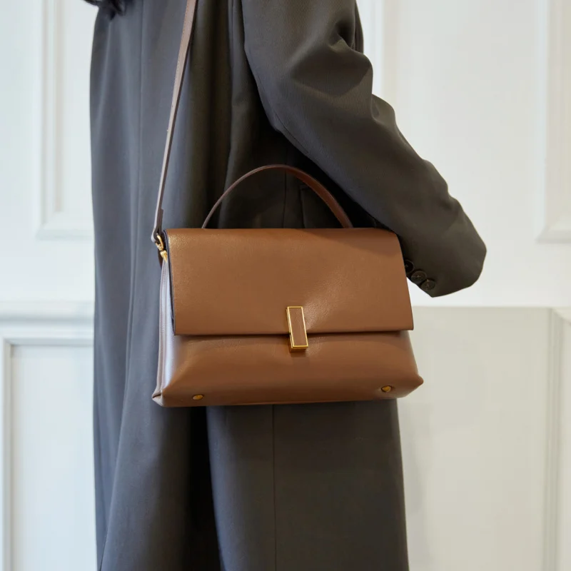 Оптовая продажа легкая роскошная сумка 2023 новая изысканная элегантная через