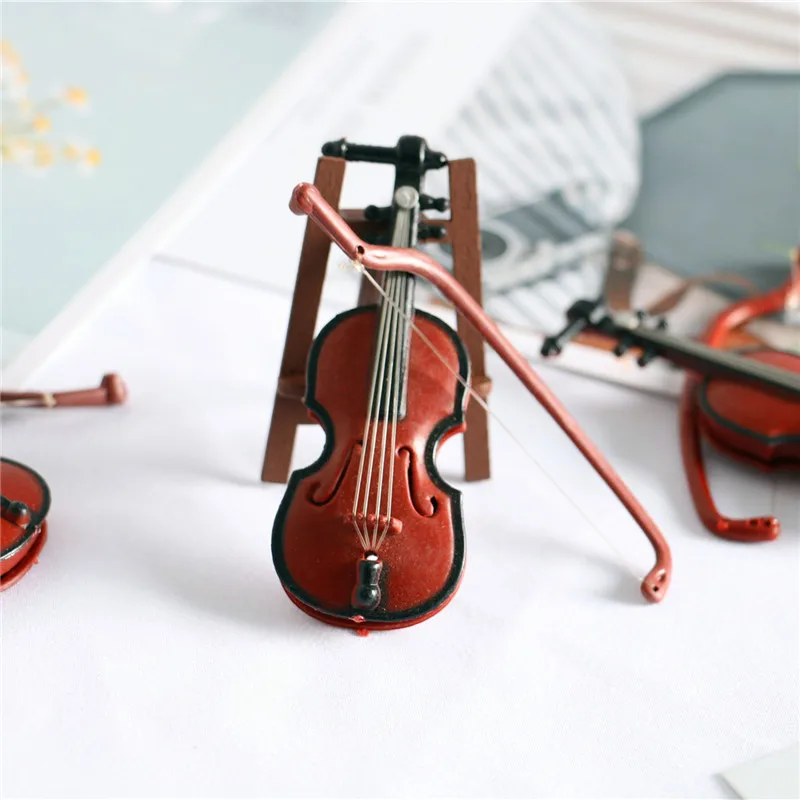 1Pc Plastic Mini Violin Dollhouse Decorative Miniature Music Instrument Crafts DIY Home Decoration child gift 8.2*3.1*1.5CM - купить по