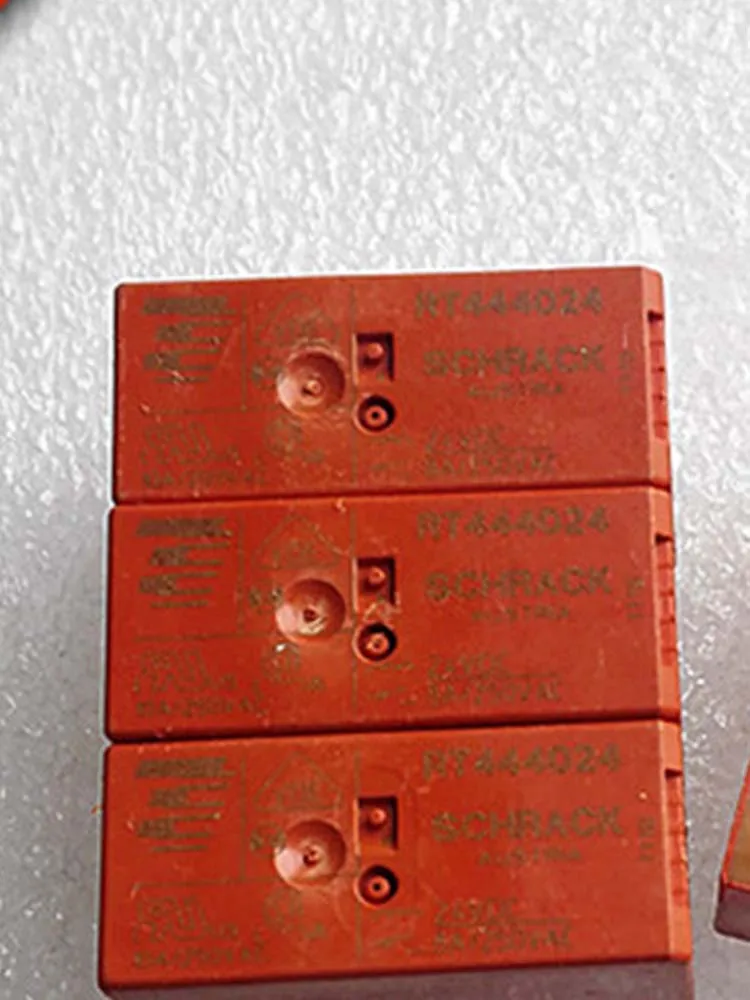rt444024 24vdc