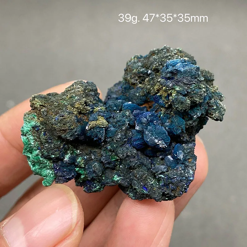 

Симбиотический минеральный образец азурита и малахита TEGSTGKW