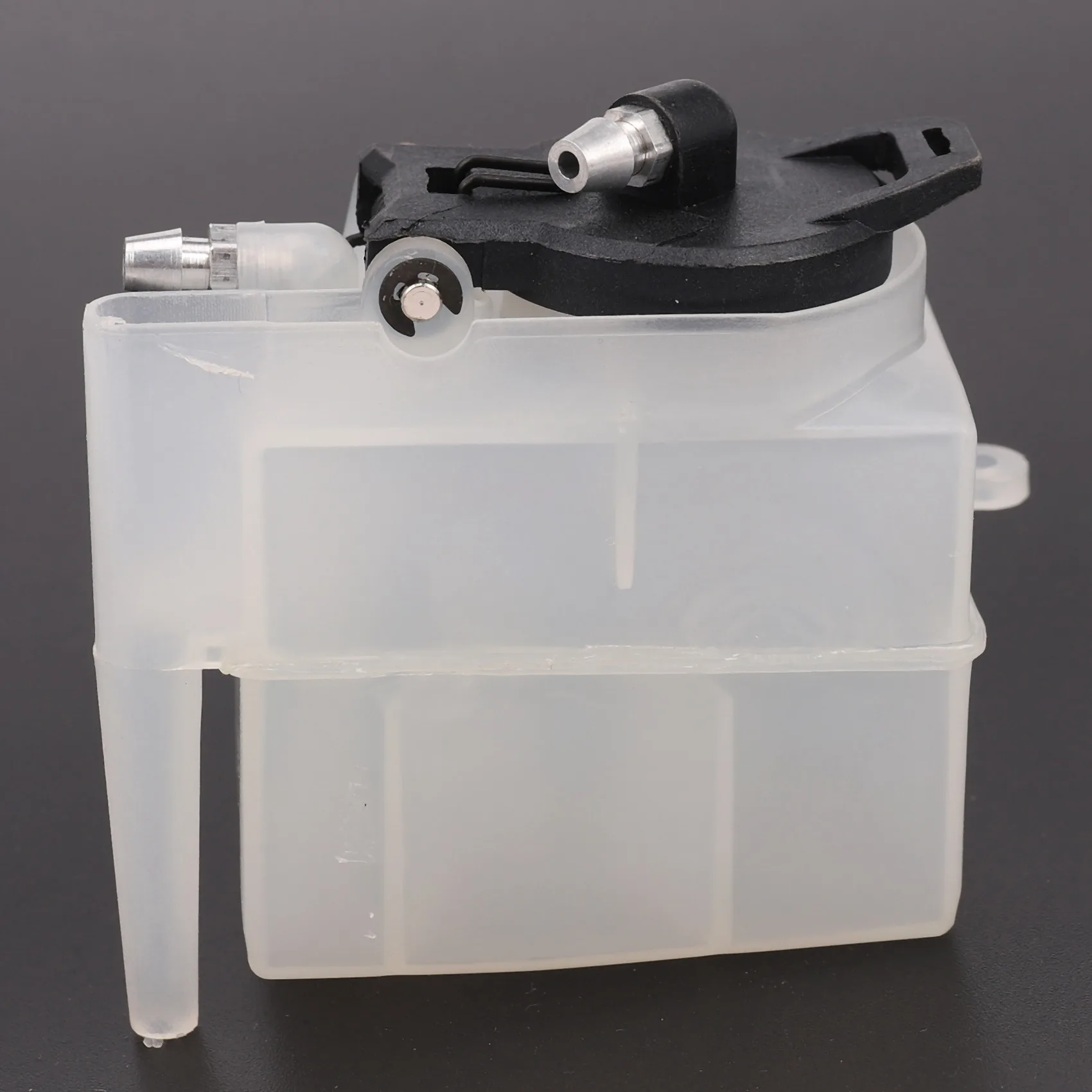 Топливный бак RC 02004 для HSP 1:10 внедорожник Nitro