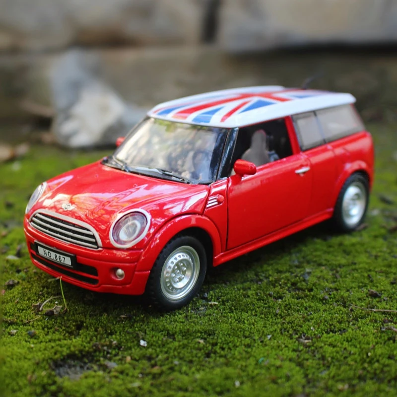 Модель автомобиля в масштабе 1:32 BMW мини-автомобиль медный сплав литая