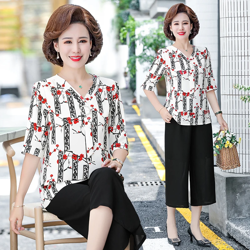 Блузка женская шифоновая с коротким рукавом и V-образным вырезом