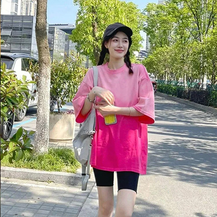 Футболка женская оверсайз с коротким рукавом и градиентом шикарный топ в