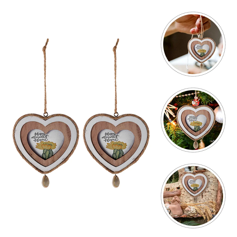 

2pcs Mini House Ornaments Wood Picture Frame Ornaments Heart Shape Wooden Picture Frame for Tiny House Decor