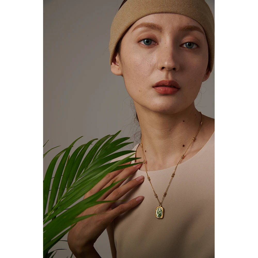 Женское Ожерелье с квадратным кулоном из нержавеющей стали |