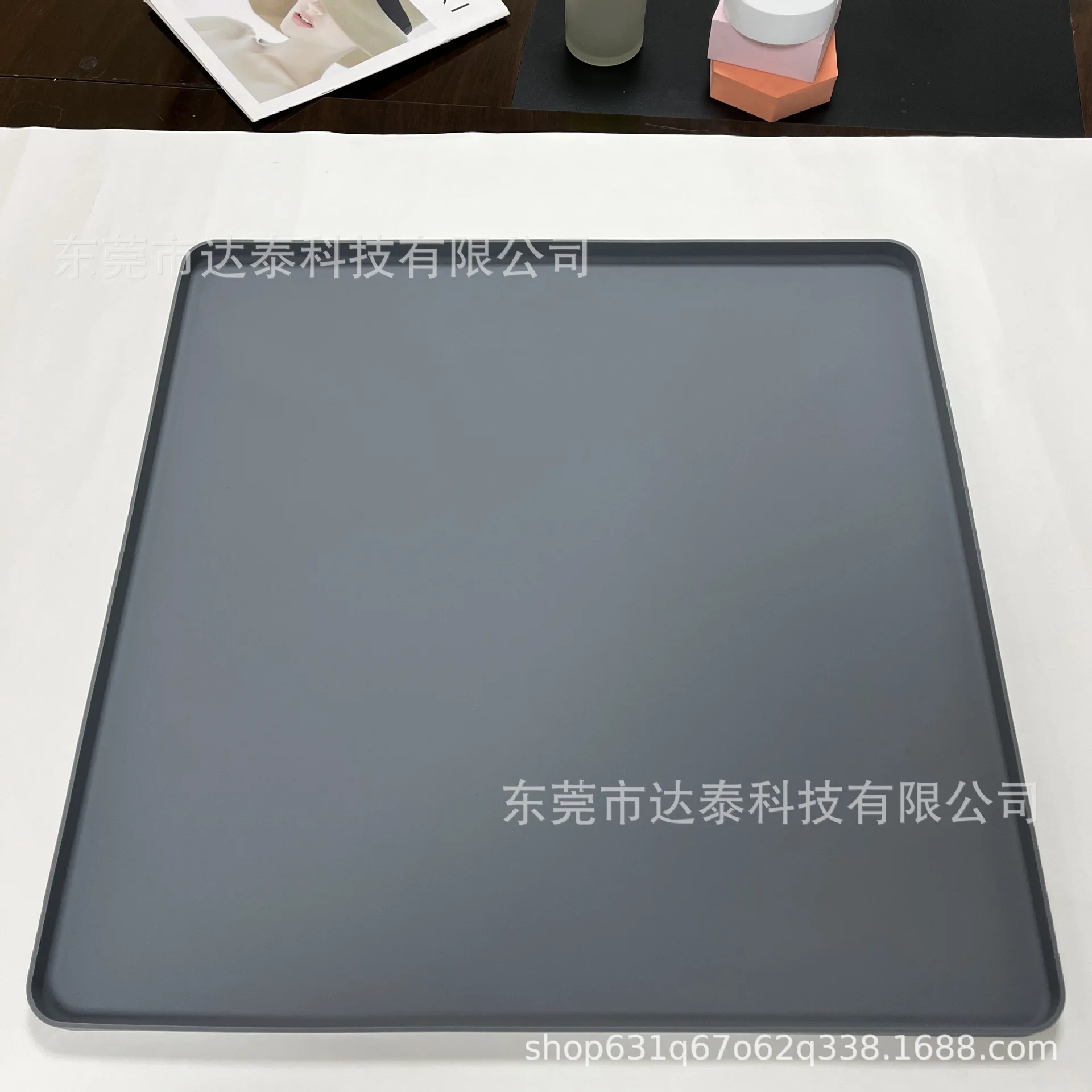 

Силиконовая накладка для холодильника Misty